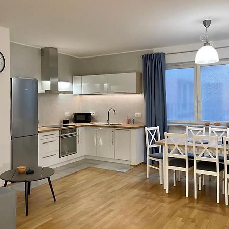 Apartament Przy Atrium Okolice Stacji Metra Rondo Onz Warszawa Zewnętrze zdjęcie