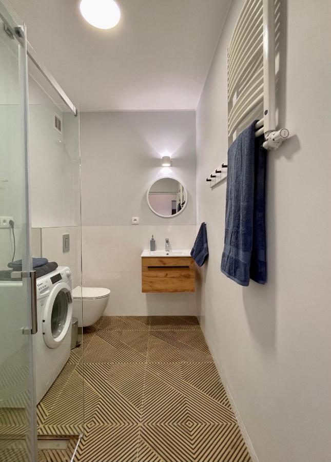 Apartament Przy Atrium Okolice Stacji Metra Rondo Onz Warszawa Zewnętrze zdjęcie