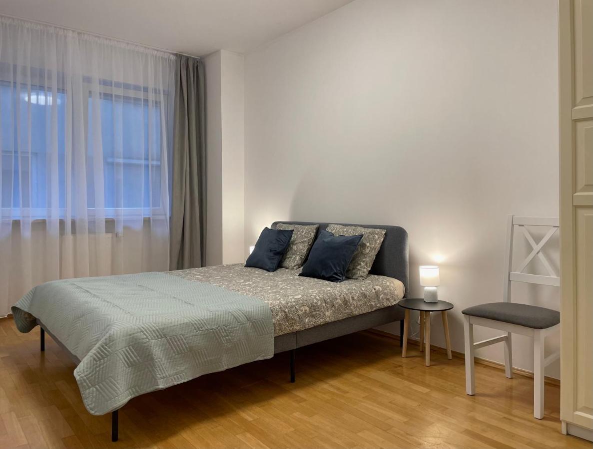 Apartament Przy Atrium Okolice Stacji Metra Rondo Onz Warszawa Zewnętrze zdjęcie